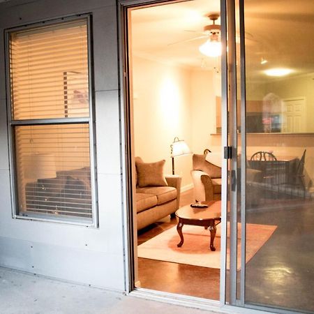 Downtown Dallas Beautiful Poolside Apartment Buitenkant foto