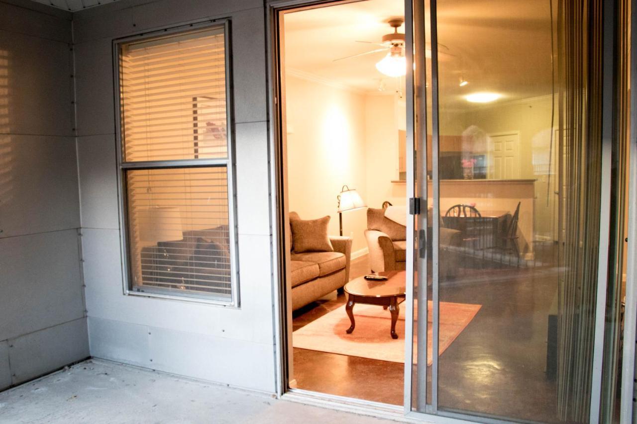Downtown Dallas Beautiful Poolside Apartment Buitenkant foto